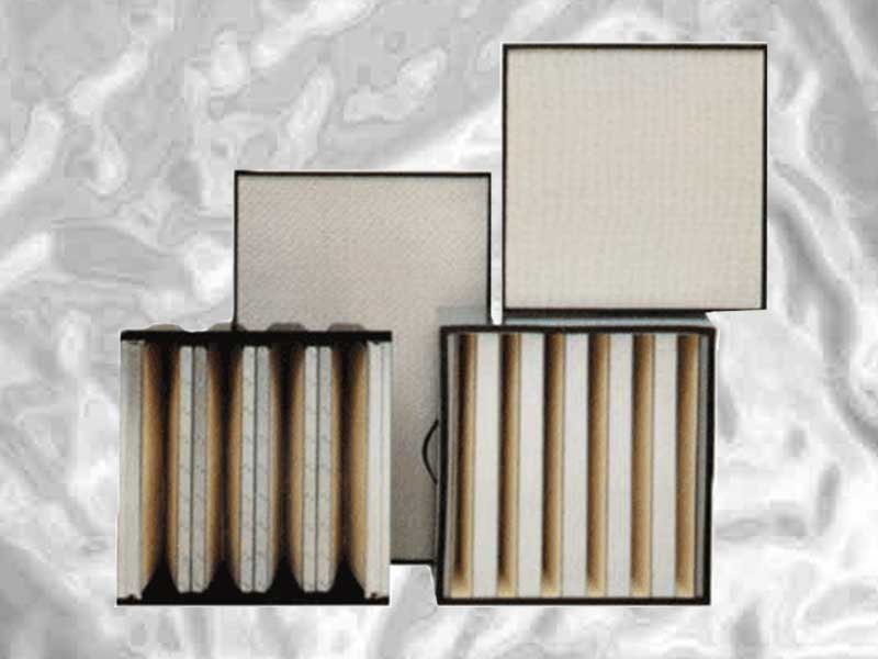 High Efficiency Particulate Air filters have been specifically developed for the collection of low micron and sub-microns particles in critical industries in order to control and contain contamination. Manufactured in metal and wood cases, deep or mini-pleat from H10 to U17 grades.